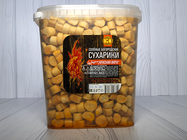 Сухарики с красной икрой в Ново-Переделкино