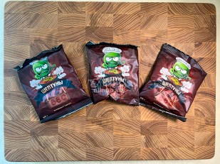 Мучные полоски ОРАНЖЕВЫЕ со вкусом говядины 76 гр: Горох жареный со вкусом БАРБЕКЮ 