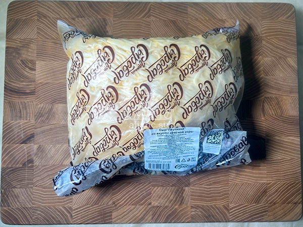 Сыр 1 кг ГОРНЫЙ СЫРОВАР (Паутинка со вкусом красной икры) в Ново-Переделкино